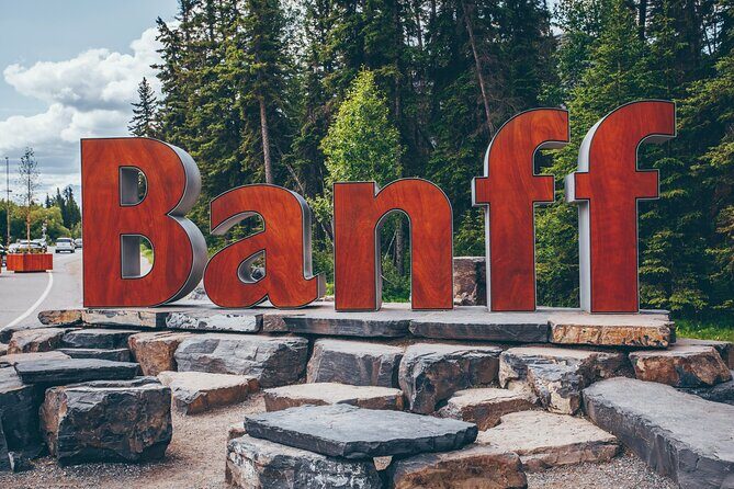 Banff Top 5 Lakes and Banff Town Day Trip From Calgary - Transportation, Group Size, and Travel Experience