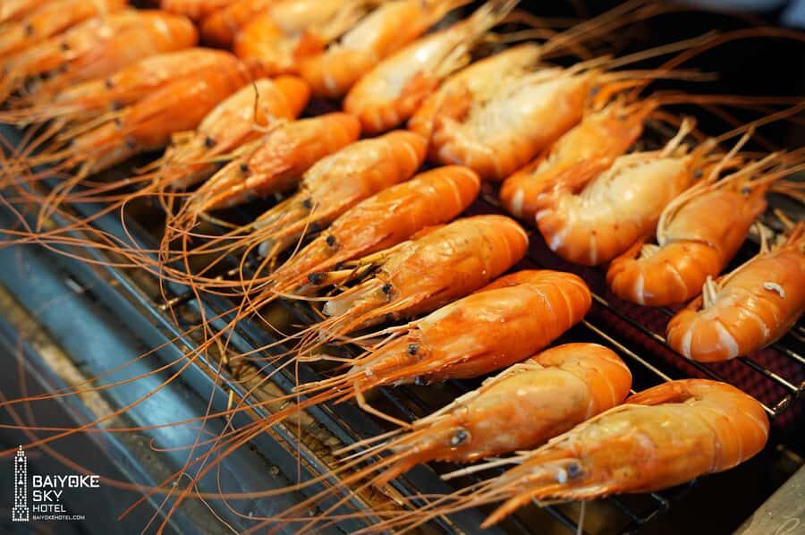 Bangkok : Baiyoke Sky Lunch Buffet 82nd Floor Crystal Grill - The Food: Seafood, Hot Pots, and More