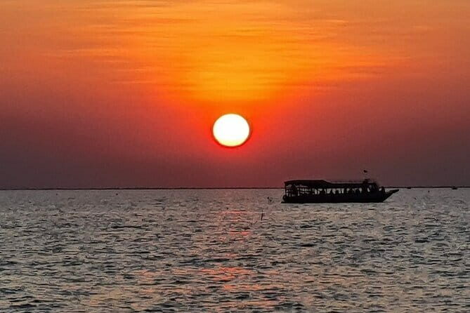 Banteay Srei Temple and Kompong Phluk Village Private Tour - Who Is This Tour Best For?