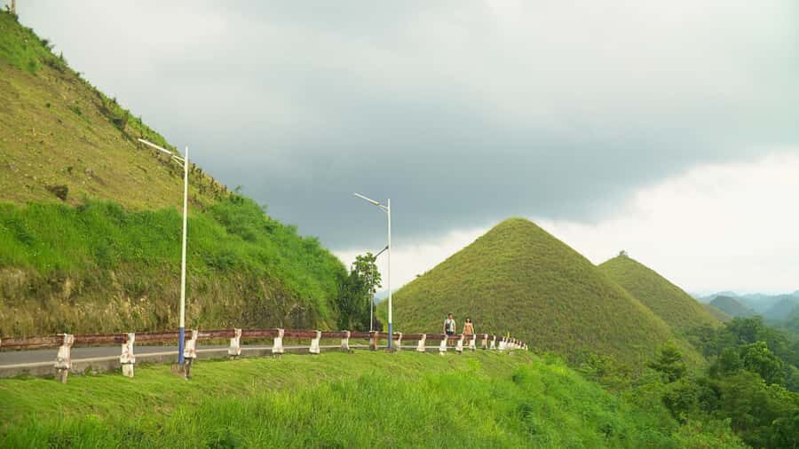 Bohol: Chocolate Hills, Tarsiers & Loboc River - What Travelers Say