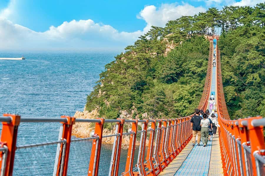 Busan: 7 Highlights Gyeongju City One Day Tour - Bulguksa Temple: The Crown Jewel of Gyeongju