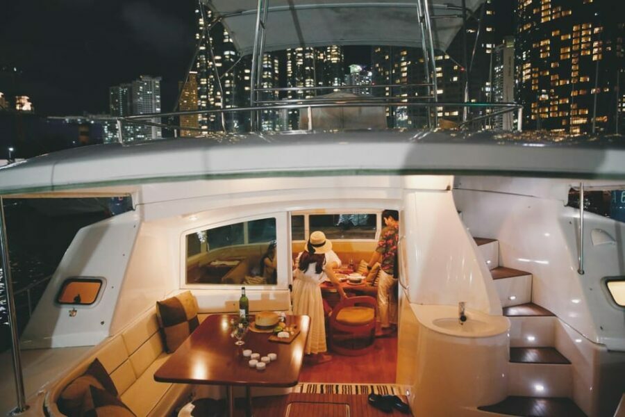 Busan: Group Sightseeing Yacht Cruise with Snacks and Drinks - Practical Details and Tips for Travelers
