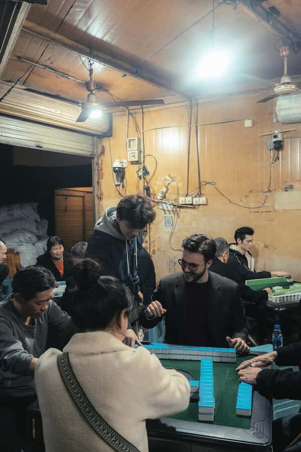 Chongqing: Hidden City Walking Tour with Local Guide - Exploring Chongqing’s Vertical Neighborhoods and Hidden Streets