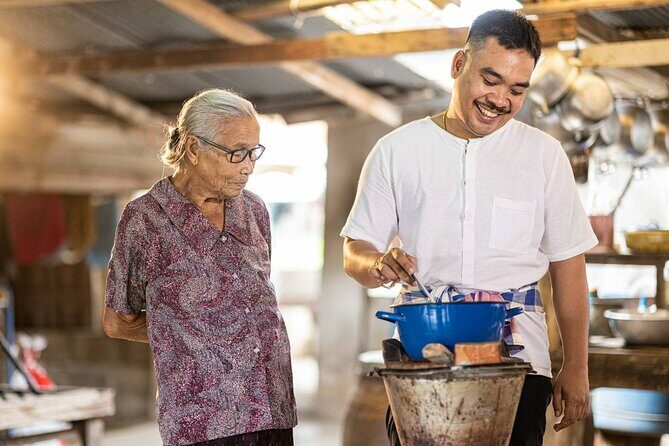 Cooking Class by Samui Native Instructor Geng and O Family - Authenticity and Cultural Connection
