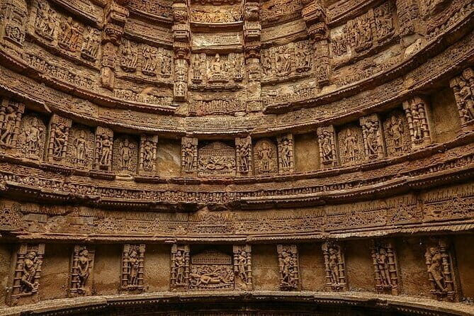 Easy Private Tour at Sun Temple and Rani Ki Vav by Car - In-Depth Look at the Itinerary