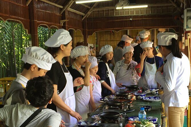 Experience Local Market and Cooking Class in Hue City - Why This Tour Works Well for Travelers