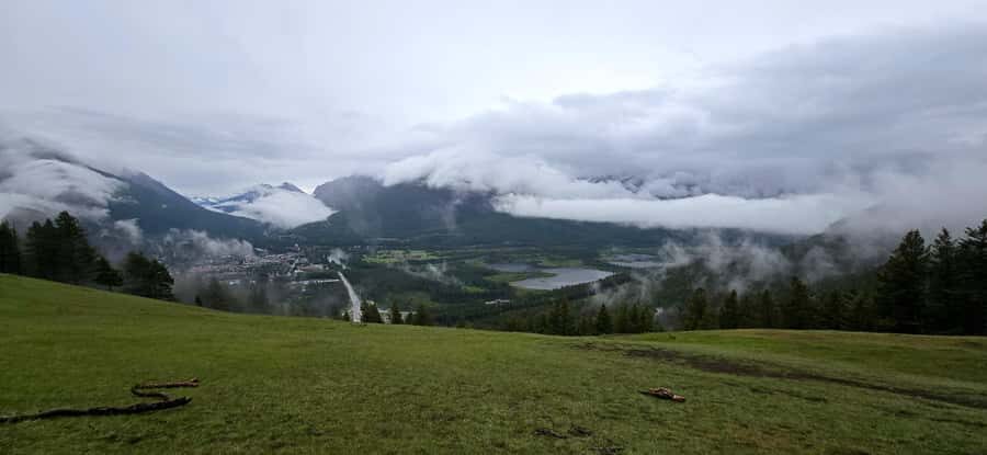 Explore 9 Iconic Banff Spots in 1 Epic Day!(Pax 12/Group) - Who Will Love This Tour?