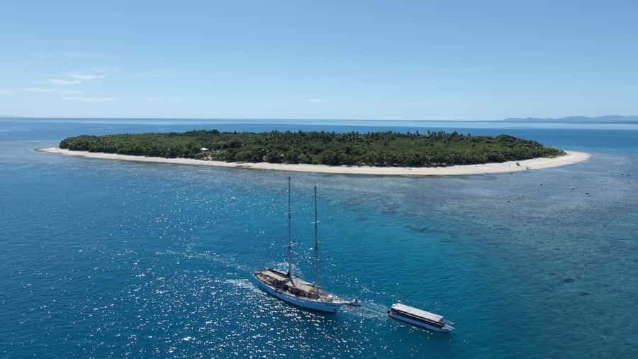 Fiji: Captain Cook Cruises - Island & Reef Day Trip - The Island and its Attractions