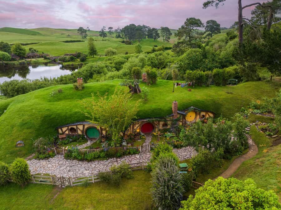 From Auckland: Hobbiton Movie Set - Private Tour - Who Will Love This Tour?