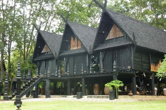 From Chiang Rai: 3 Temples, Golden Triangle Tour, Tea Plantation - What the Reviews Say