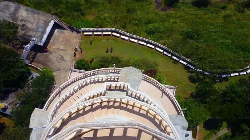 From Kandy: Nuwara Eliya Tour via Ambuluwawa [Private Tour] - How to Make the Most of the Tour