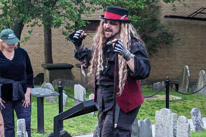 Ghosts and Gravestones Boston Nightwalk - An In-Depth Look at the Boston Nightwalk Experience