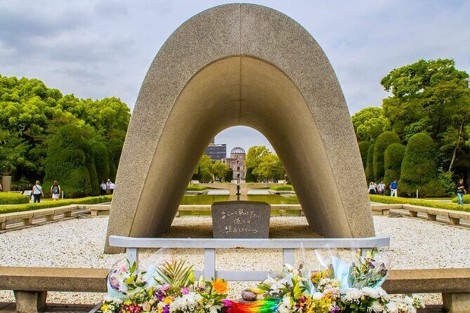 Hiroshima Peace Memorial Park & Hiroshima Castle: A Scenic Walk - What You’ll Experience on the Tour