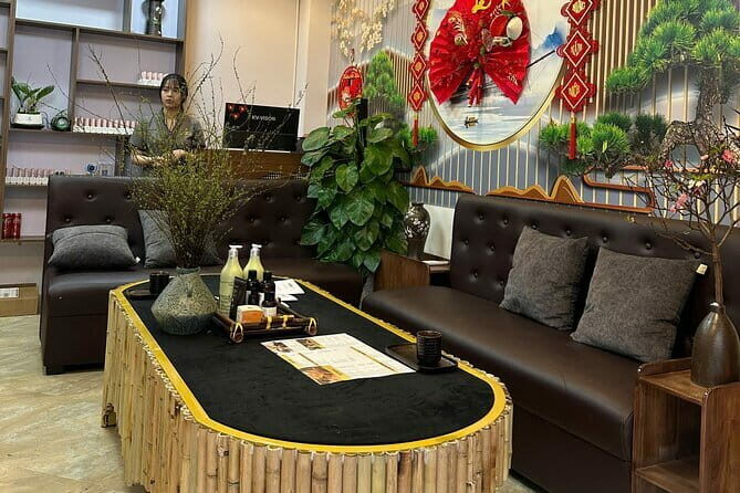 Hoang Spa Nourishing Shampoo & Head Shoulders Face Massage - A Closer Look at the Experience