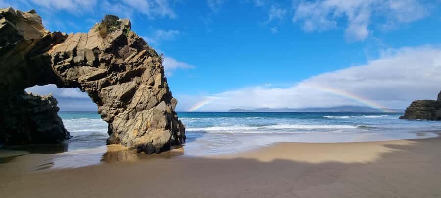 Hobart: Bruny Island Adventure: Hike, Highlights & Tastes - Coastal Scenery and Geological Marvels