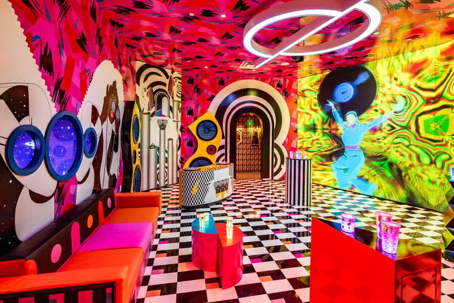 Houston: Meow Wolf - Radio Tave Ticket - What Does the Visit Look Like?