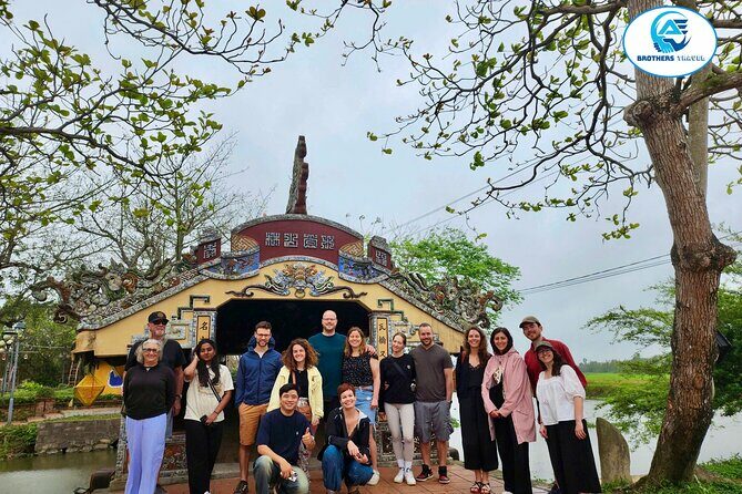 Hue to Hoi An/Da Nang Guided Bus Tour with Sightseeing Stops - Lang Co Beach: Pristine Sands and Blue Waters