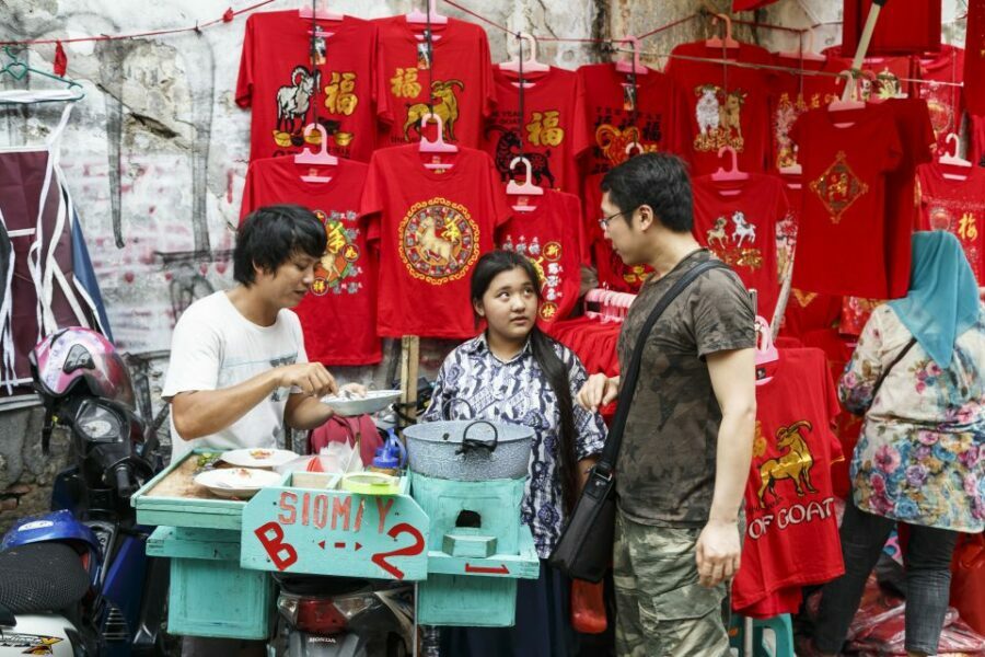 Jakarta: Museums, Chinatown & Colonial Landmarks Group Tour - The Journey Between Sights