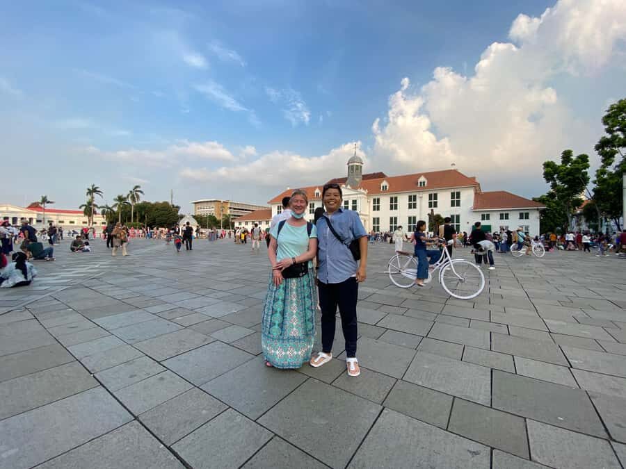 Jakarta: Private Walking Tour with a Local - What to Expect During the Tour