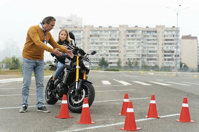 Jakarta Scooter Lessons and Motorcycle Lessons - Why You Might Want to Book