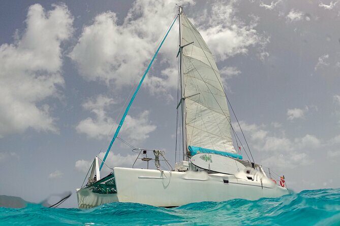 Jost Van Dyke - Sandy Spit & Soggy Dollar Sailing Tour in the BVI - The Stops: More Than Just Photo Ops