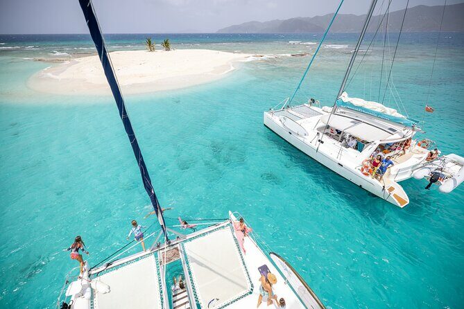 Jost Van Dyke - Soggy Dollar & Sandy Spit Sailing Tour in the BVI - Why This Tour Works for You