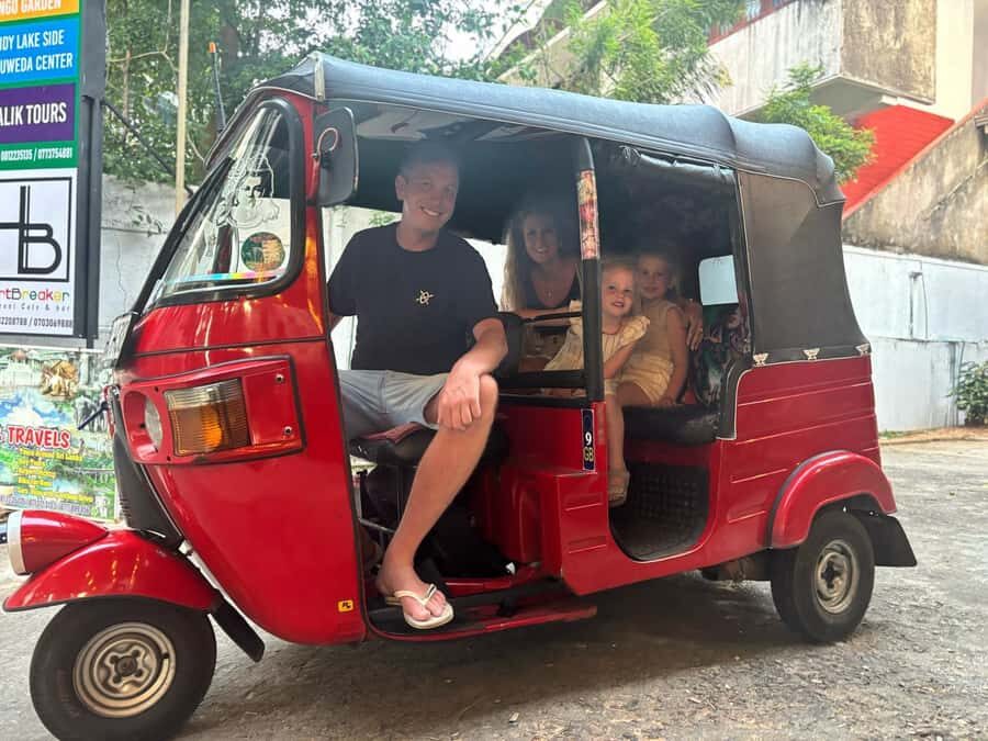 Kandy Tea Tasting at Pilimathalawa with Pickup & Drop - A Closer Look at the Tour Experience