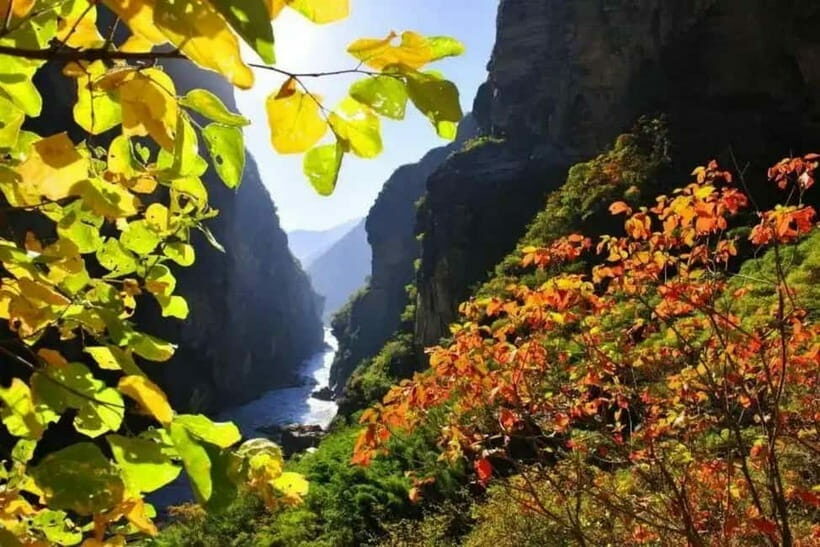 Lijiang to Shangri-La HuXiang Road Private Scenic Tour - Itinerary in Detail