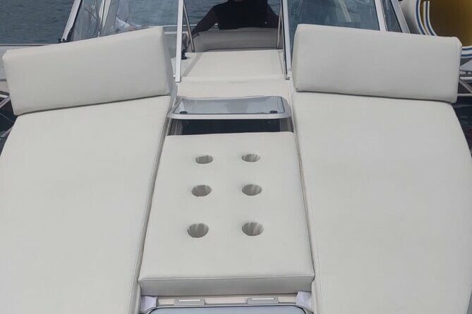 Luxury Yacht Charter and Arch Tour in Cabo San Lucas - Exploring the Yacht and the Experience