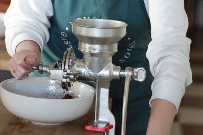 Make your own chocolates with Chocolatier - What Makes This Tour Special?