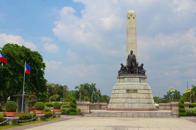 Manila Private Walking Tour With A Local Guide (Private Tour) - Who Should Consider This Tour?
