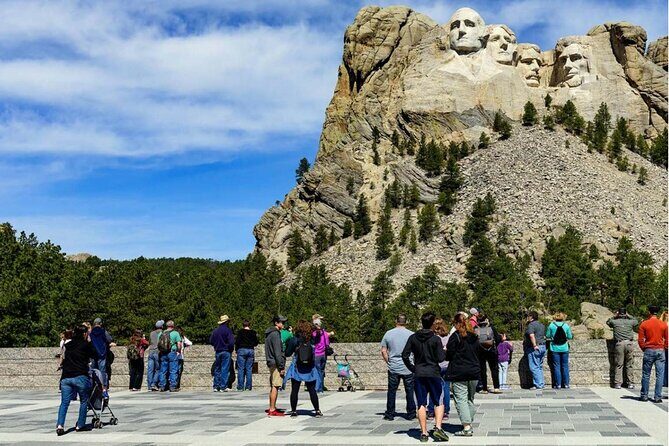 Mount Rushmore Memorial Shared Tour from Rapid City, South Dakota - Practical Aspects of the Tour