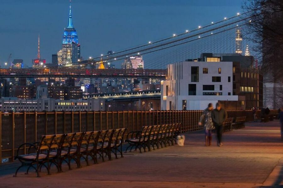 New York City: Night Skyline Bus Tour with Pizza Slice - The Practicalities and Value
