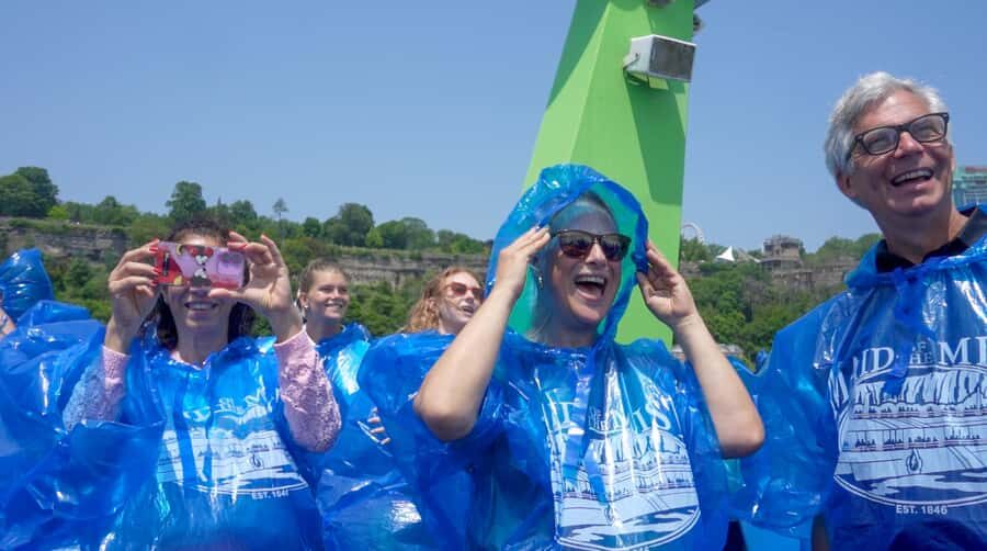 Niagara Falls, USA: Day & Night Small Group Tour with Dinner - The Meal and Nighttime Magic