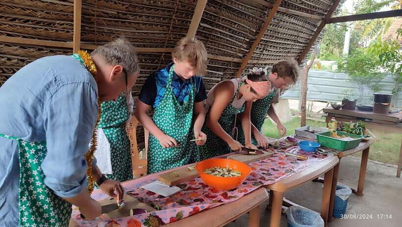 Nilaveli: Sri Lankan Cooking Class with a Local Family - What to Expect at the Start