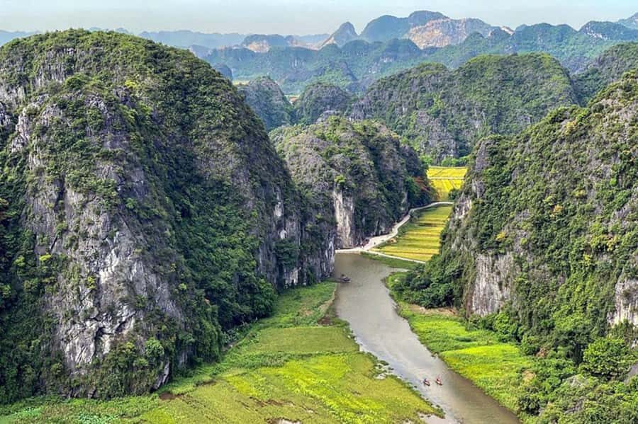 Ninh Binh : Trang An Boat Ride , Bich Dong, Mua Cave Sunset - Authentic Experiences and Hidden Gems