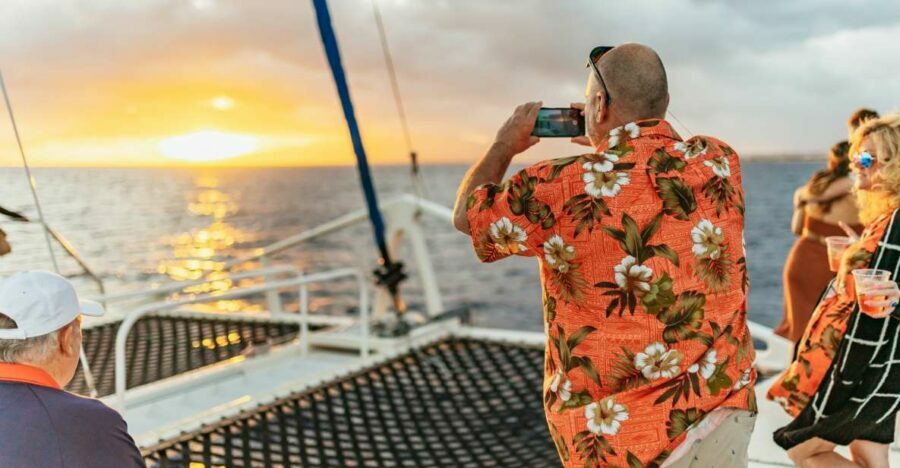 Oahu: Waikiki Sunset Catamaran Cocktail Cruise - Why This Tour Offers Good Value