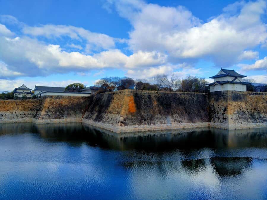 Osaka Castle Hidden Gem Walk Tour + Multilingual Audio Guide - The Itinerary: What You’ll See and Experience