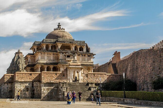 Private Day Trip from Udaipur to Kumbhalgarh Fort and Ranakpur - Authentic Experiences and Authenticity