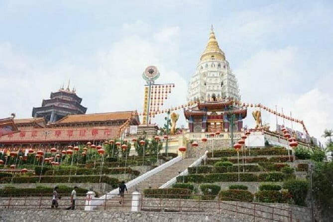 Private Half-Day Penang Hill and Kek Lok Si Temple Tour - Transport, Timing, and Practicalities