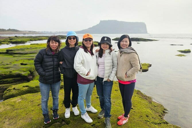 Private Jeju Customized Tour with Local Guide Mr.LEE Hong-min - Detailed Breakdown of the Itinerary and Key Stops