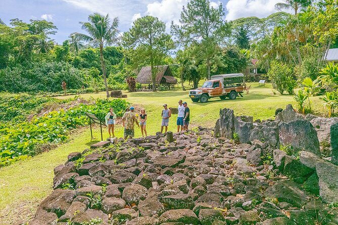 Private Safari Adventure Tour in Bora Bora with Local Guide - The Guide and Personal Touch