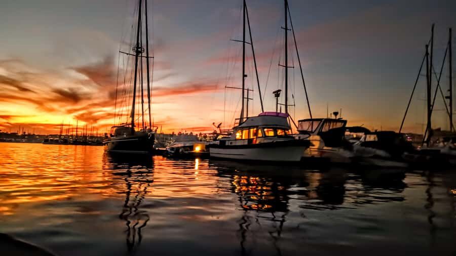 Romantic Sunset & City Lights Wine Cruise  Marina del Rey - Who Will Love This Experience?