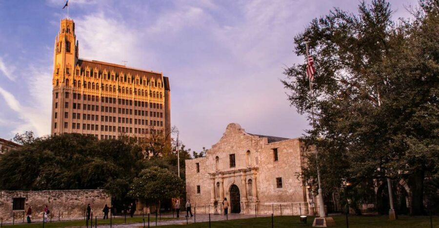 San Antonio: Guided Haunted Pub Crawl - Who Should Consider This Tour?