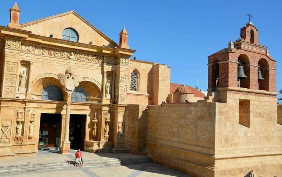 Santo Domingo: Colonial Zone Tour with Coffee & Chocolate - Tasting the Flavors of the Dominican Republic