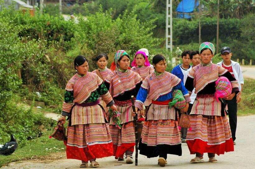 Sapa: Half Day Treck To Visit Y Linh Ho , Lao Chai, Ta Van - A Closer Look at the Experience