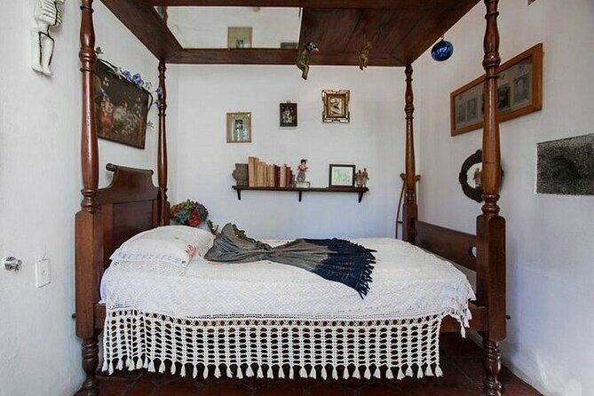 Self-Guided (Coyoacan) & Frida Kahlo Museum Ticket - Exploring the Heart of Coyoacán