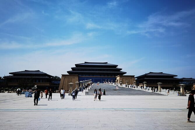 Shaanxi History Museum Qin-Han Branch English guide service - What Travelers Say
