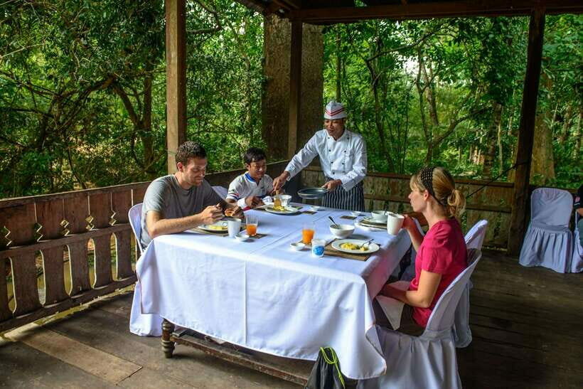 Siem Reap: Bike the Angkor Temples Guided Tour with Lunch - Who is This Tour Best For?