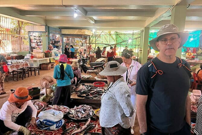 Siem Reap: Morning Bike Tours with Local Market & Lunch - What the Reviews Say